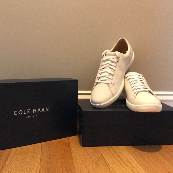 cole haan women's crosscourt sneaker